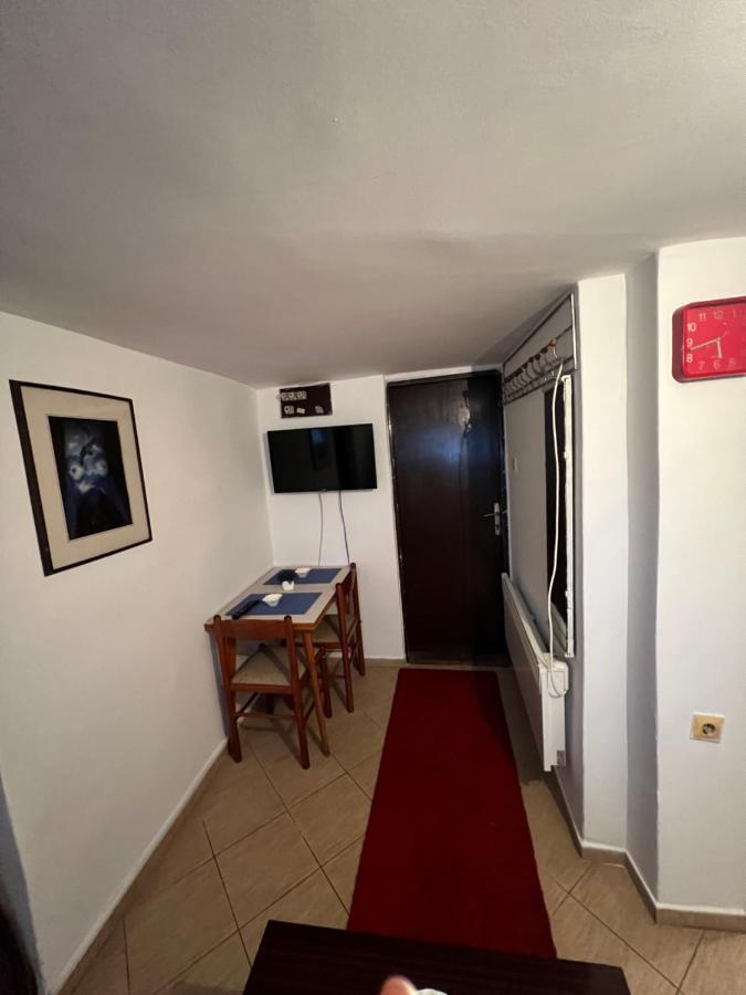 A & A Apartman بودغوريتْسا المظهر الخارجي الصورة